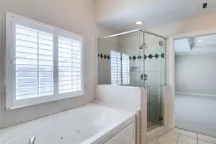 2614 Wroxton Rd, West University Place, TX 77005 - Photo 32