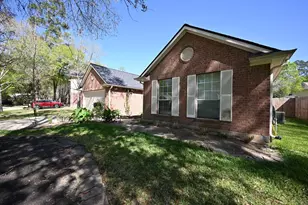 219 N Wimberly Way, The Woodlands, TX 77385 - Photo 2