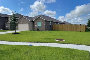 9402 Garnet Grove Dr, Iowa Colony, TX 77583 - Photo 2