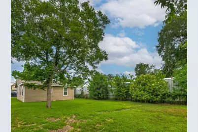 7815 Jester Street, Houston, TX 77051 - Photo 20