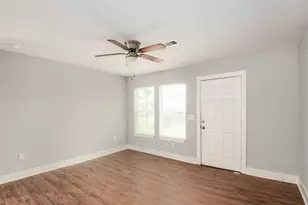 7815 Jester St, Houston, TX 77051 - Photo 6