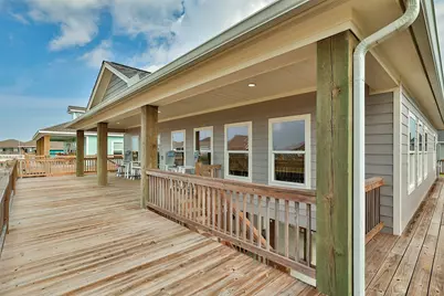 976 Albatross Lane, Crystal Beach, TX 77650 - Photo 4