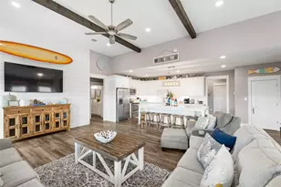 976 Albatross Ln, Crystal Beach, TX 77650 - Photo 6