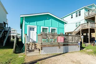 141 Howard Ave, Surfside Beach, TX 77541 - Photo 2