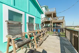 141 Howard Ave, Surfside Beach, TX 77541 - Photo 4