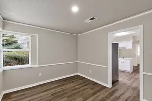 1915 7 Oaks Dr, Kingwood, TX 77339 - Photo 6