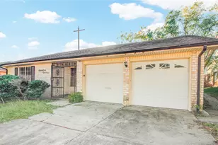 13034 White Heather Dr, Houston, TX 77045 - Photo 4