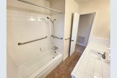 109 Poppy Street, Lake Jackson, TX 77566 - Photo 16