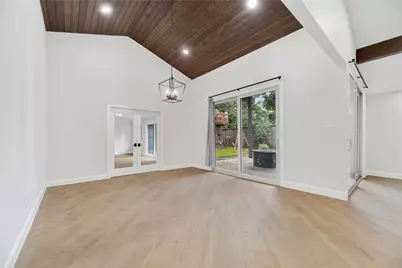 12506 Winding Brook Lane, Houston, TX 77024 - Photo 14