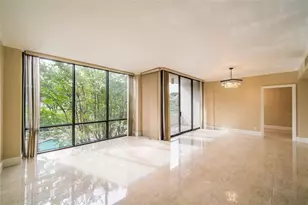 1111 Bering Dr, Houston, TX 77057 - Photo 2