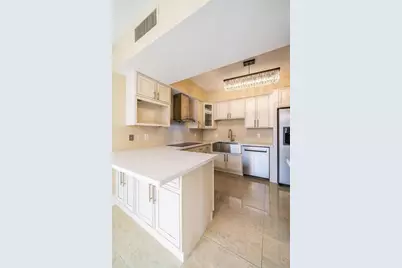 1111 Bering Drive #206, Houston, TX 77057 - Photo 8
