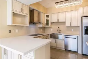 1111 Bering Dr, Houston, TX 77057 - Photo 8
