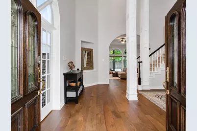 110 Capstone Circle, The Woodlands, TX 77381 - Photo 2