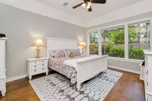 110 Capstone Cir, The Woodlands, TX 77381 - Photo 16