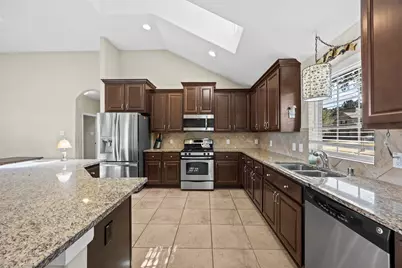 11302 Misty Willow Lane, Tomball, TX 77375 - Photo 8