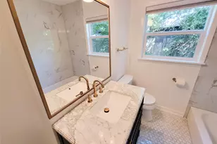 9506 Vogue Ln, Houston, TX 77080 - Photo 32