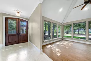 2022 Wind Creek Dr, Kingwood, TX 77345 - Photo 4