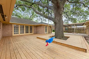 4510 Creekbend Dr, Houston, TX 77035 - Photo 40