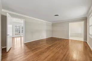 4510 Creekbend Dr, Houston, TX 77035 - Photo 12