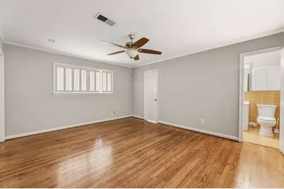 4510 Creekbend Drive, Houston, TX 77035 - Photo 32