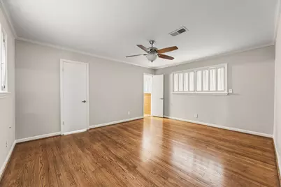 4510 Creekbend Drive, Houston, TX 77035 - Photo 28