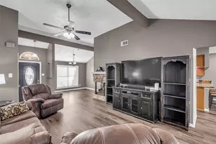 17306 Chapel Pine St, Spring, TX 77379 - Photo 6