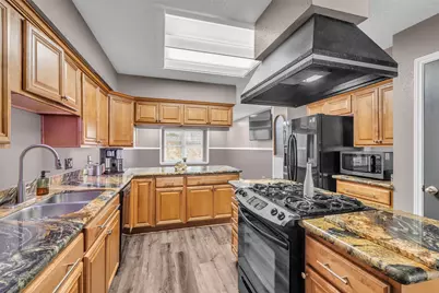 17306 Chapel Pine Street, Spring, TX 77379 - Photo 10