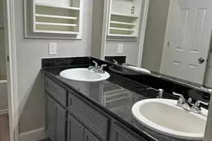 9707 Richmond Ave, Houston, TX 77042 - Photo 10