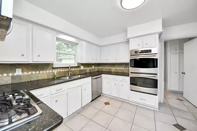5807 Foresthaven Drive, Houston, TX 77066 - Photo 18