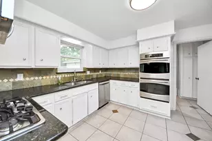 5807 Foresthaven Dr, Houston, TX 77066 - Photo 18