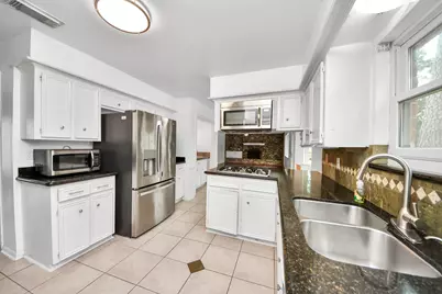 5807 Foresthaven Drive, Houston, TX 77066 - Photo 16