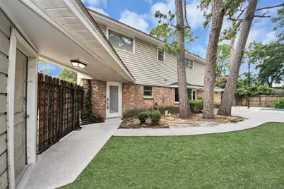 5807 Foresthaven Drive, Houston, TX 77066 - Photo 32
