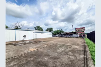 7528 Gainesville Street, Houston, TX 77020 - Photo 32