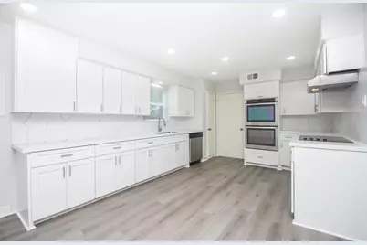 10903 Shawnbrook Drive, Houston, TX 77071 - Photo 6