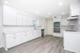 10903 Shawnbrook Dr, Houston, TX 77071 - Photo 6