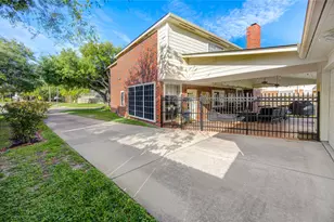 4914 Hillswick Dr, Sugar Land, TX 77479 - Photo 4