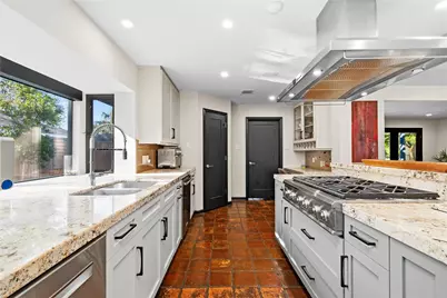 4614 Shetland Lane, Houston, TX 77027 - Photo 16