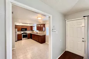 10019 Richtown Ln, Sugar Land, TX 77498 - Photo 8