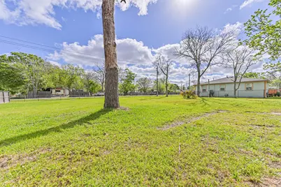 4702 10th Street, Bacliff, TX 77518 - Photo 28