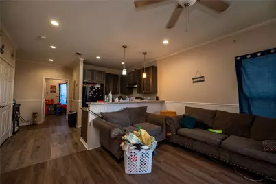 915 Moody Avenue, Galveston, TX 77550 - Photo 2