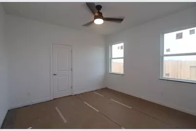 11714 Old Fashion Circle, Mont Belvieu, TX 77535 - Photo 10
