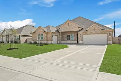 11714 Old Fashion Circle, Mont Belvieu, TX 77535 - Photo 1
