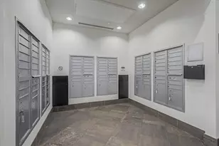 300 St Joseph Pkwy, Houston, TX 77002 - Photo 40