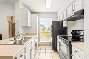 3900 Woodchase Dr, Houston, TX 77042 - Photo 10