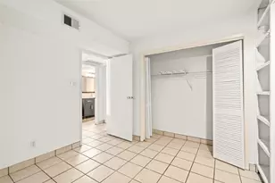 3900 Woodchase Dr, Houston, TX 77042 - Photo 22