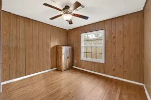 7659 Greenstone St, Houston, TX 77087 - Photo 10