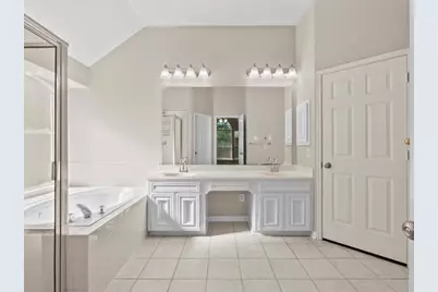 14107 El Camino Real, Houston, TX 77062 - Photo 18