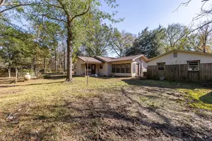 776 S 1st St, Huntington, TX 75949 - Photo 28