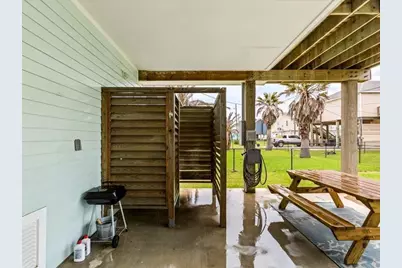 22017 Zachary Drive, Galveston, TX 77554 - Photo 20