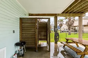 22017 Zachary Dr, Galveston, TX 77554 - Photo 20